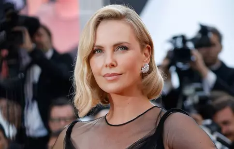 Charlize Theron, afectată că nu joacă în prequelul filmului „Mad Max”