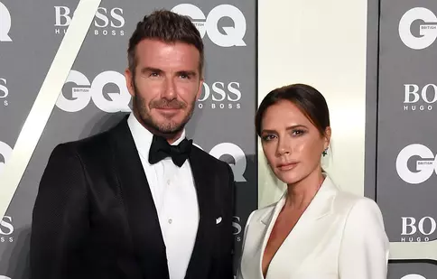 David și Victoria Beckham s-ar fi infectat cu coronavirus după ce au călătorit timp de 2 săptămâni