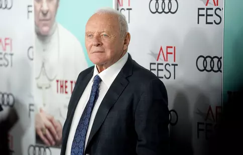 Anthony Hopkins joacă în serialul cu gladiatori „Those About to Die”. Ce alți actori celebri fac parte din distribuție