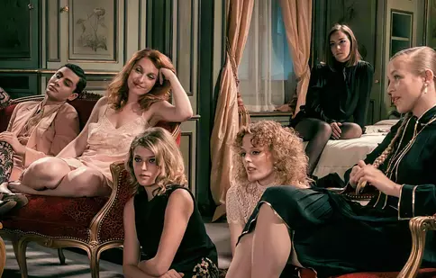 Totul despre „Madame Claude”, unul dintre cele mai populare filme de pe Netflix