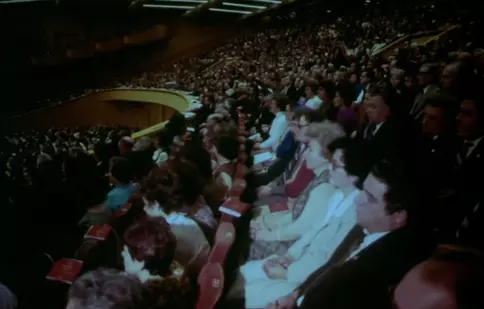 Un nou film exclusiv pe canalul YouTube al Arhivei TVR. Documentarul „Nostalgia dictaturii”, online 24 de ore