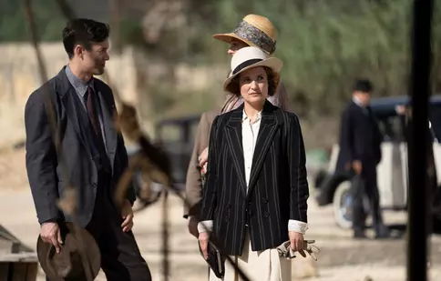 „Agatha și blestemul lui Iștar” începe la Epic Drama. Serialul o prezintă pe Lyndsey Marshal în rolul Agathei Christie