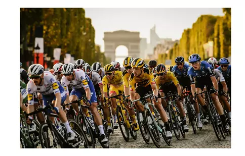 Sport la TV. Turul Franței, cea mai populară cursă ciclistă a lumii, începe pe 26 iunie