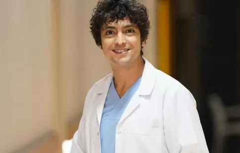 Cine este Taner Ölmez, protagonistul din serialul turcesc „Doctorul minune”, de la Kanal D