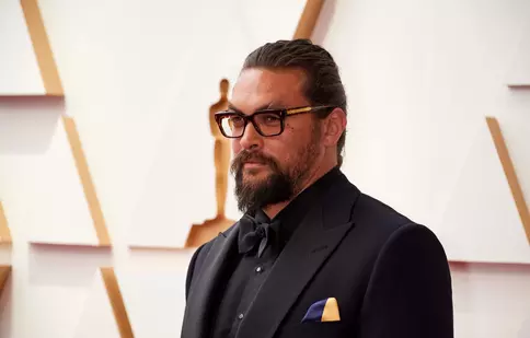 Jason Momoa va fi protagonist, scenarist și producător executiv într-un nou serial. Unde va fi difuzat