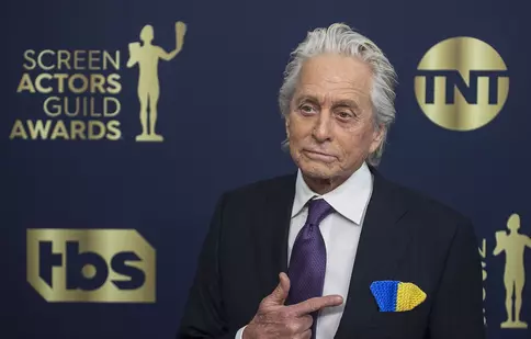 Michael Douglas îl va juca pe Benjamin Franklin într-o serie Apple TV+