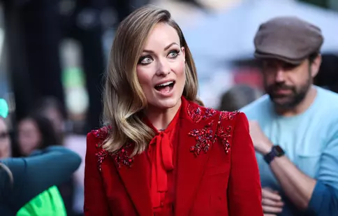 Momentul neașteptat trăit de Olivia Wilde la CinemaCon. Ce i-a făcut Jason Sudeikis cât se afla pe scenă