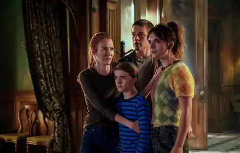 Primele imagini din sezonul 3 din „Locke & Key”. Serialul de la Netflix se încheie în 2022