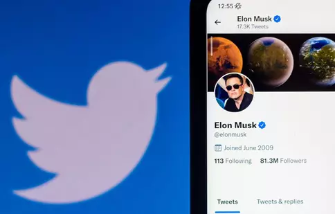 Elon Musk cumpără Twitter cu 44 de miliarde de dolari