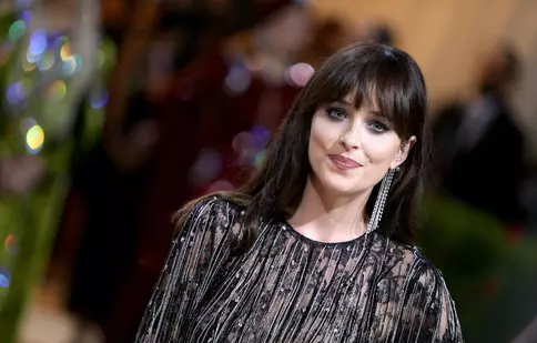 Dakota Johnson, prima reacție la imaginile virale cu ea și Johnny Depp. „De ce sunt eu implicată?”
