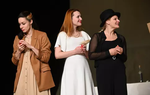 Unde poți să vezi piese de teatru online, cât e vara de lungă