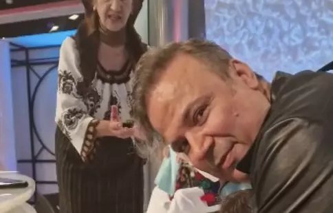 Dan Helciug a uimit-o pe solista de muzică populară Sofia Vicoveanca. Experiment inedit la   „Rivalii... cu Marina Almășan“