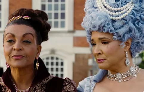 „Queen Charlotte: A Bridgerton Story”. Netflix a publicat prima imagine din spin-off-ul serialului „Bridgerton”