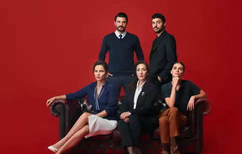Cine sunt actorii din serialul turcesc „Destăinuiri”.  Nume surpriză în distribuție