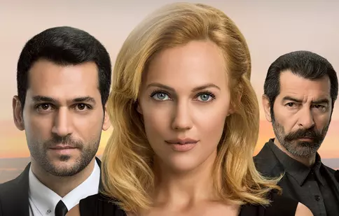 Serialul „Regina nopții” revine la TV. Ce mai face în prezent protagonista Meryem Uzerli
