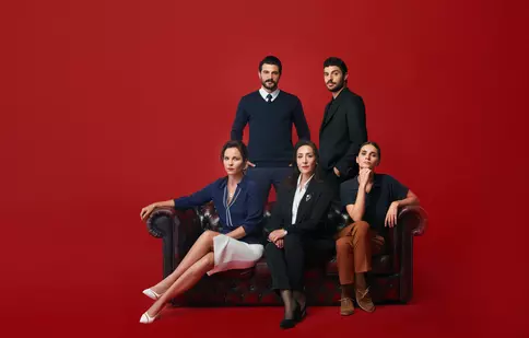 „Destăinuiri”, un nou serial turcesc începe la Kanal D. Programul de difuzare