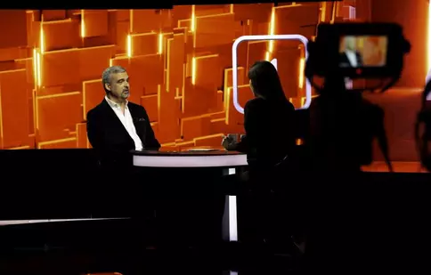 Aurelian Temișan, la „40 de întrebări cu Denise Rifai”. „Care a fost mai reușit: primul sau al doilea sărut cu Loredana?”