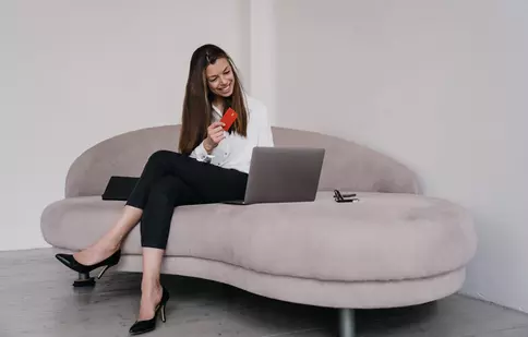 (P) Ce înseamnă model videochat?