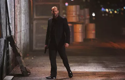 Filme la TV azi, 20 mai: „Un asasin nemilos”, „Cum să-ţi dresezi dragonul”, „Schimb de vieți”, „Stagiarii”