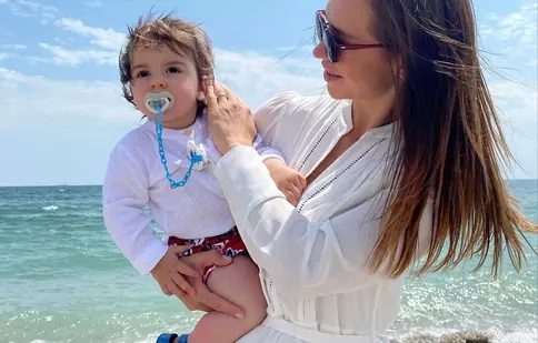 Magda Pălimariu, prima vacanță cu băiețelul ei la Marea Neagră. „Mă topesc când văd cât de fericit este mereu”