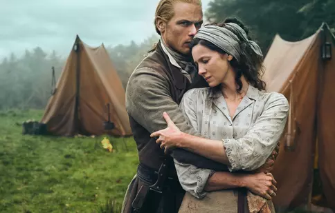 Caitriona Balfe și Sam Heughan, mândri de sezonul 7 din Outlander. Ce au dezvăluit actorii despre noile episoade