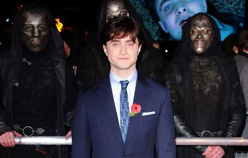 Daniel Radcliffe bea din nou: prietenii îl vor la dezintoxicare