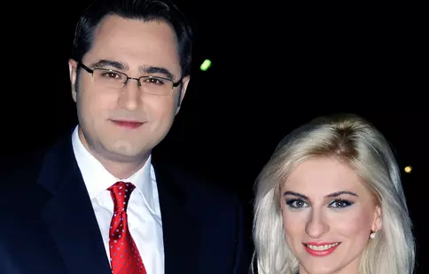 Mihai Constantin şi Ruxandra Gheorghe prezintă nunta regală la TVR