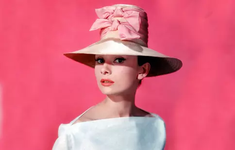 Audrey Hepburn, cea mai frumoasă femeie din ultimii 50 de ani