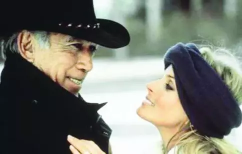 Şi fantomele iubesc