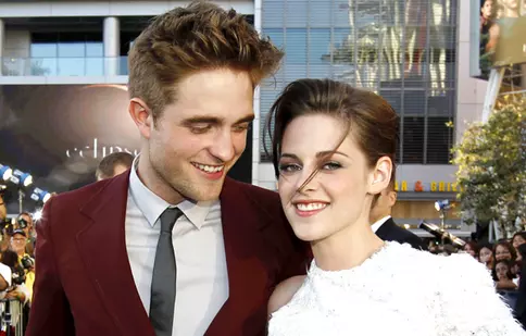 Robert Pattinson şi Kristen Stewart se ceartă pe câine