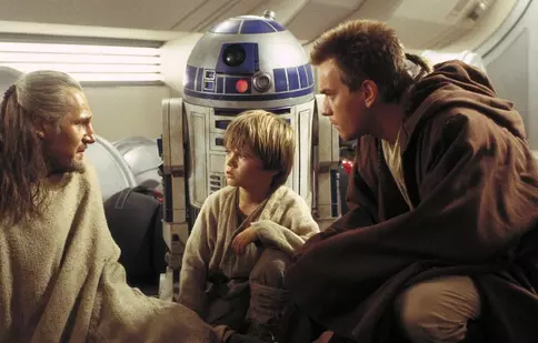 Recomandarea TVmania pentru seara de joi: „Războiul stelelor - Episodul 1: Ameninţarea fantomei”