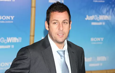 Adam Sandler a semnat cu Netflix pentru patru filme!