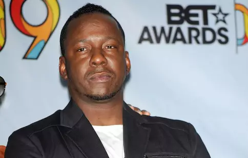 Soţia rapperului Bobby Brown a fost internată de urgență la spital