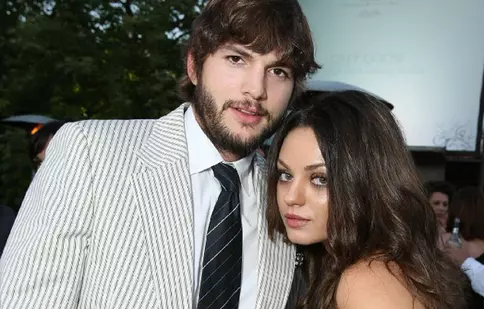 Ashton Kutcher a plecat în vacanță cu Mila Kunis