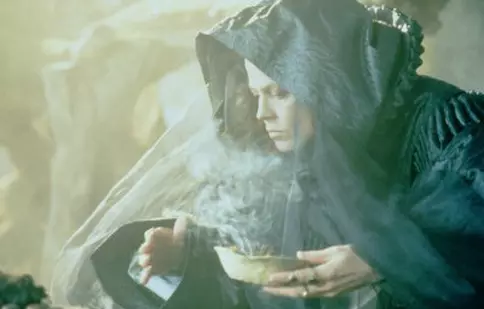 Albă ca Zăpada, o poveste întunecată