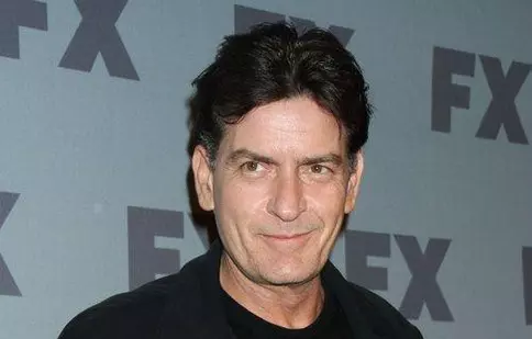 Charlie Sheen s-a supărat pe Rihanna