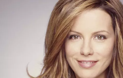 Soțul lui Kate Beckinsale petrece cam des cu un fotomodel