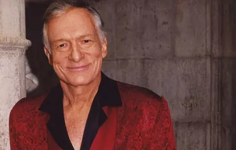 Hugh Hefner a vândut Vila Playboy pe bani grei (dar nu atât de mulţi pe cât dorea)