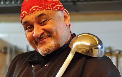 Sidia Sissoko este bucătar chef cu acte în regulă