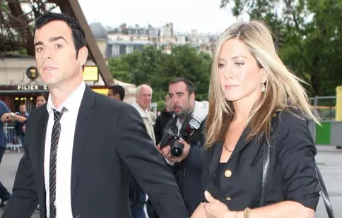Jennifer Aniston şi Justin Theroux îşi mobilează casa cu antichităţi