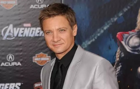 Jeremy Renner: „Mă bucur de succes, dar... sunt singur”