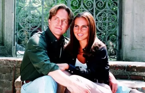 Acasă difuzează din nou telenovela “Minciuna” 