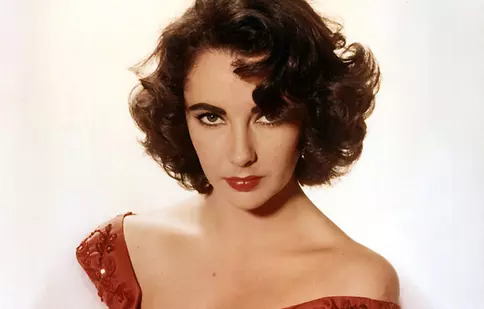 Elizabeth Taylor, cea mai bogată celebritate decedată din ultimul an