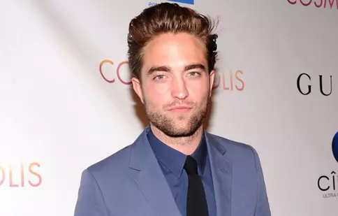 Pattinson: Scenele de sex din „Amurg” sunt ridicole