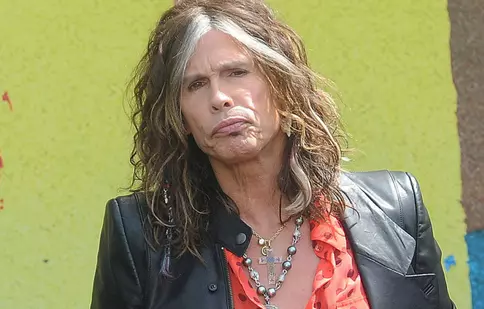 Steven Tyler a servit pizza într-un restaurant