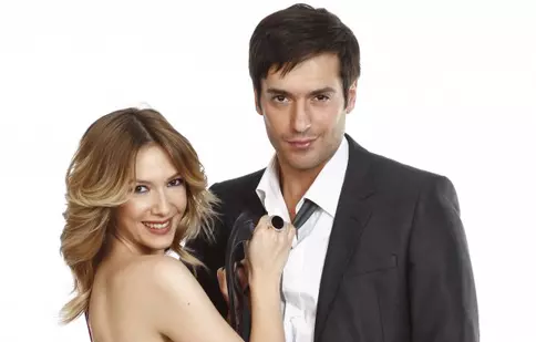 Adela Popescu şi Radu Vâlcan au plecat în "locul secret de evadare"