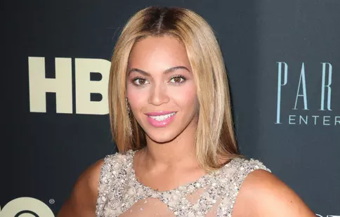 Beyonce a dat o avere pe... aripioare de pui!