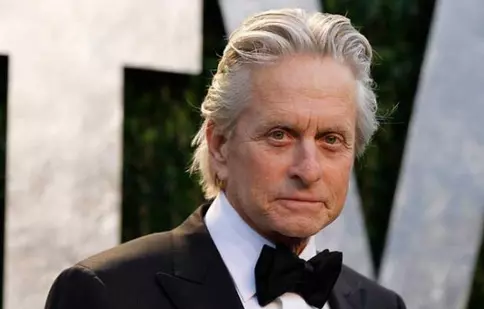 Michael Douglas nu-şi poate vedea fiul