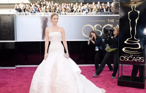 Jennifer Lawrence: "Mă simt ca un chihuahua pe covorul roşu"