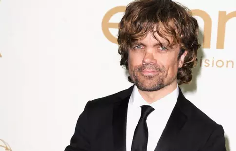 Actorii n-au voie cu telefoane mobile pe platourile de la “Urzeala Tronurilor”!